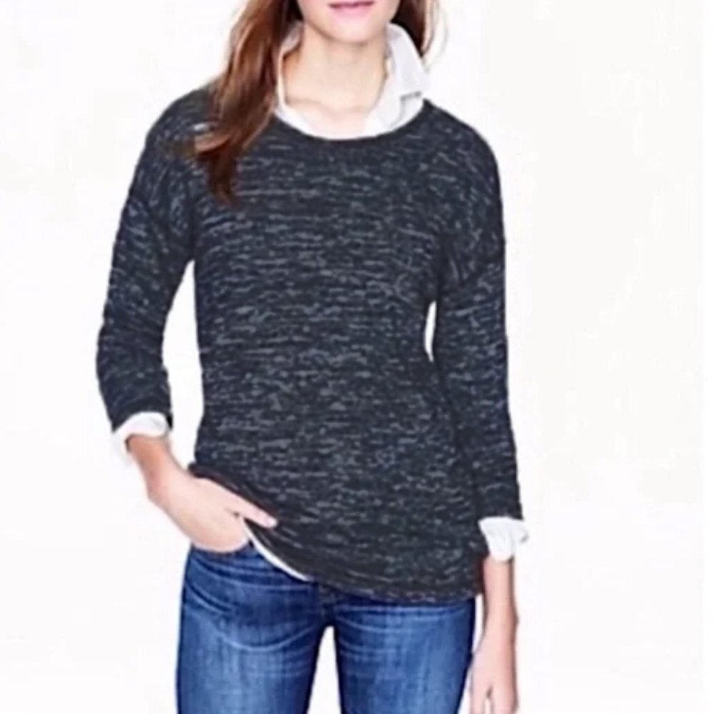 Abercrombie and Fitch marled gray crew neck sweater size Small